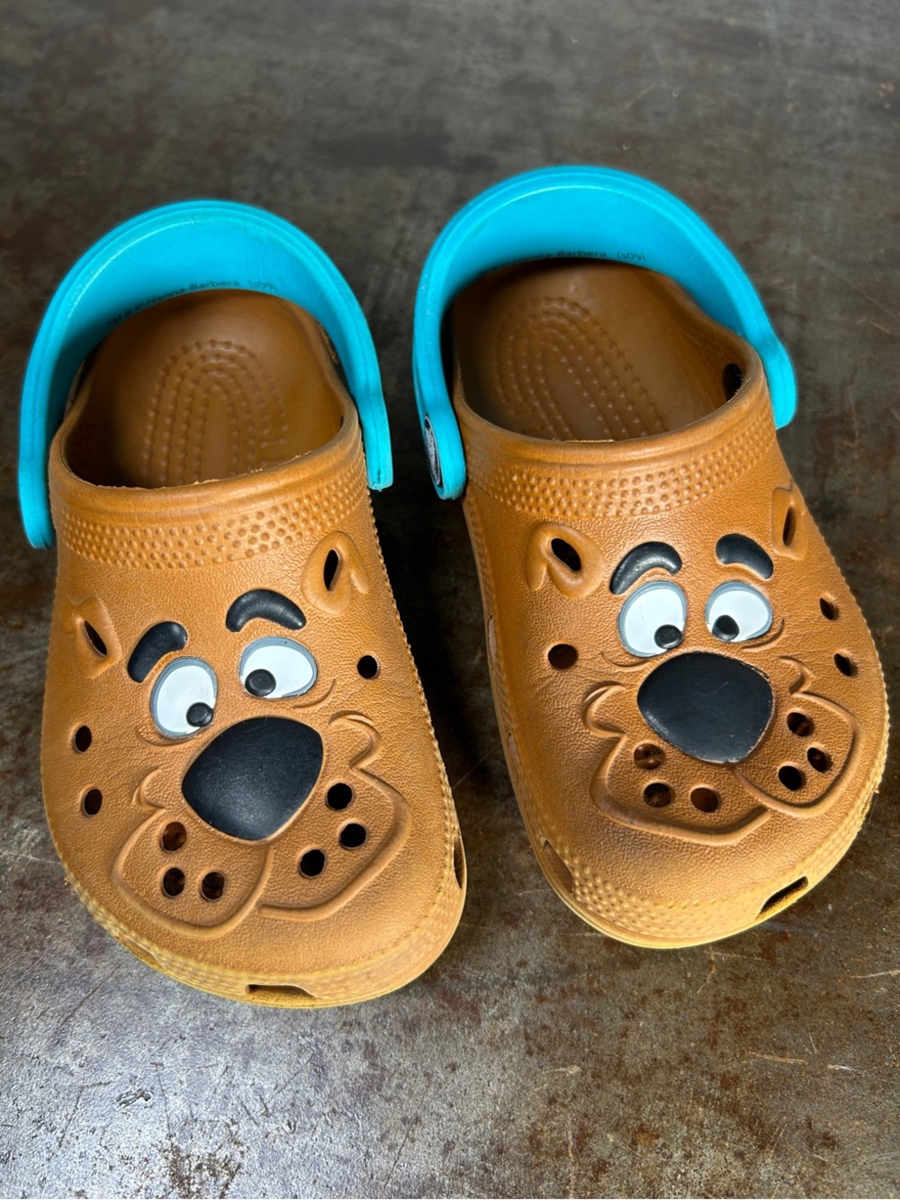 CROCS Kids Scooby-Doo Classic Clogs w/Turquoise Heel Straps Toddlers Size 8/9